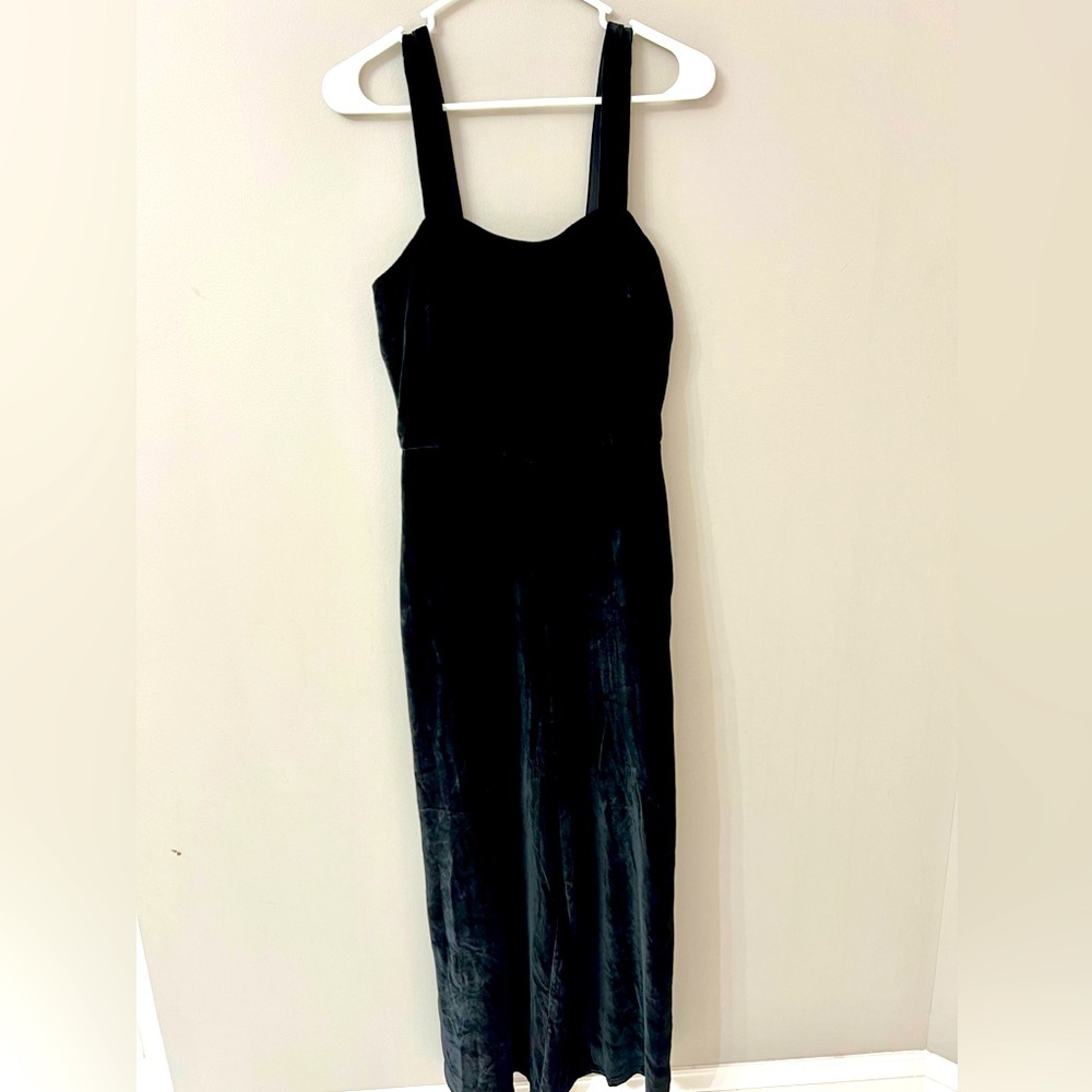 Madewell black velvet jumper size 4